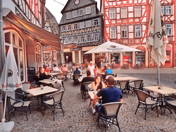 25-IMG20250826192510-Da Franco, C5 rotes Leuchten-560 25-IMG20250826192510-Da Franco, C5 rotes Leuchten-560