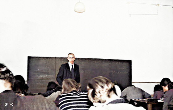 54-06-0005-Klassenlehrer Gimp FastStone-Colorized-Enhanced, inpaint-560