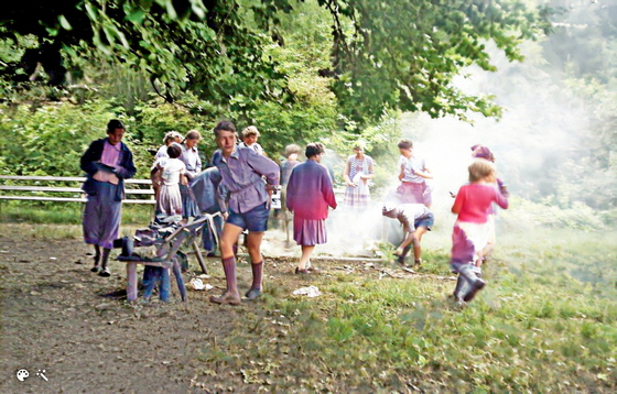 54-08-0005-Klassenausflug D�nsberg - Feuer-Colorized-Enhanced, FastStone-560