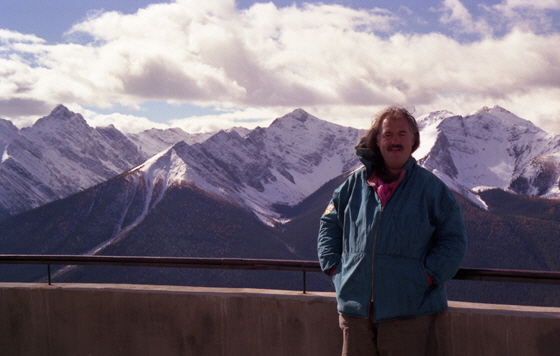 86-Canada (1986)-222-Banff-Kater mit Mountains-560