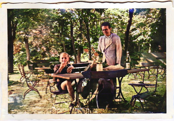Lehrer Lich ca - 1951-Color-Restored-Enhanced-Repaired, Gimp, inpaint, struktur-hell, 560