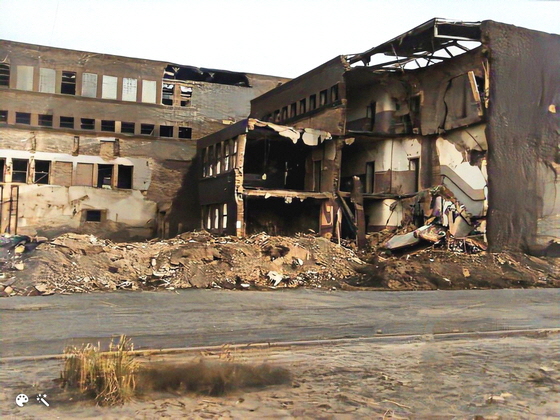 Pestalozzi-Schule nachem Kriech-Colorized-Enhanced, Struktur hell, Inpaint-560
